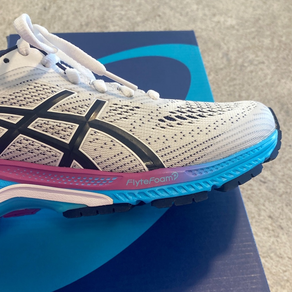 Asics Women's Gel-Kayano 26 - Picture 12 of 12